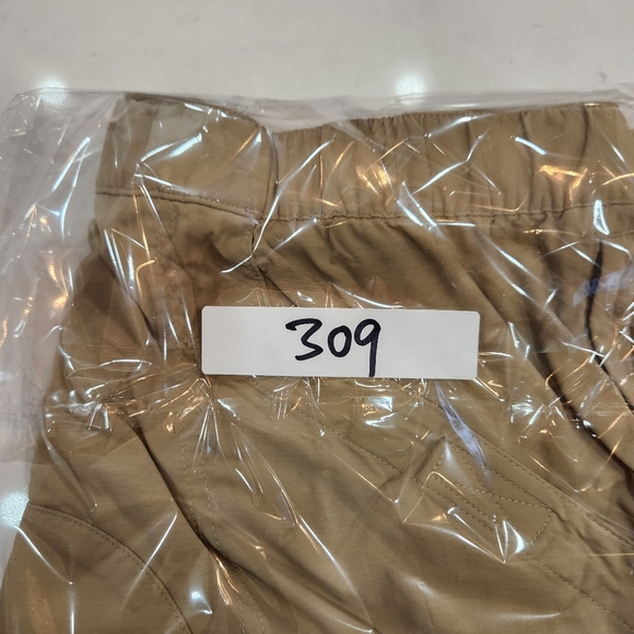 VTG LL Bean Shorts Mens Medium Beige 100% Nylon Mesh Lined Elastic Waist Outdoor - Picture 12 of 12